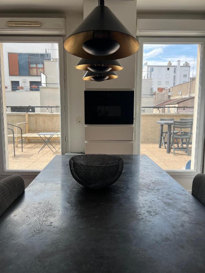 Bel Appartement Avec Terrasse Pantin Buitenkant foto