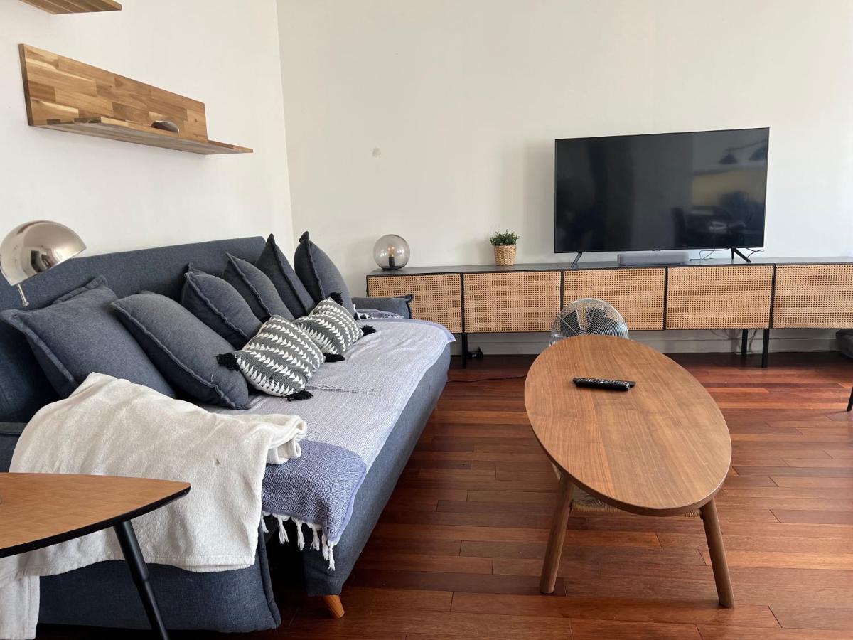 Bel Appartement Avec Terrasse Pantin Buitenkant foto